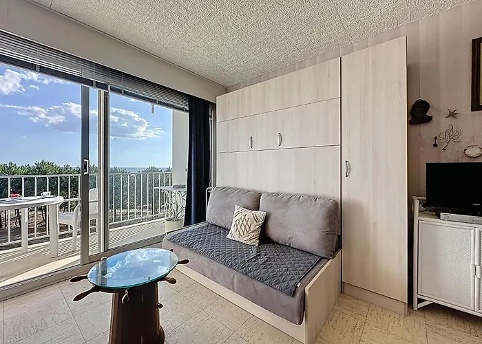 아파트 & Soleil-3 By Interhome