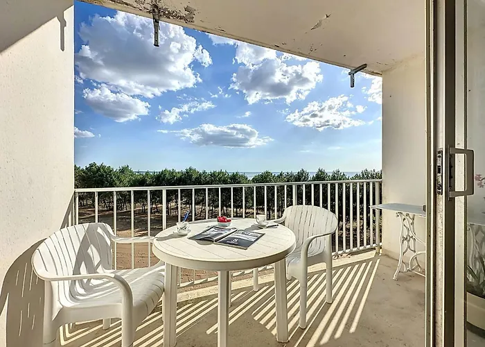 아파트 & Soleil-3 By Interhome *